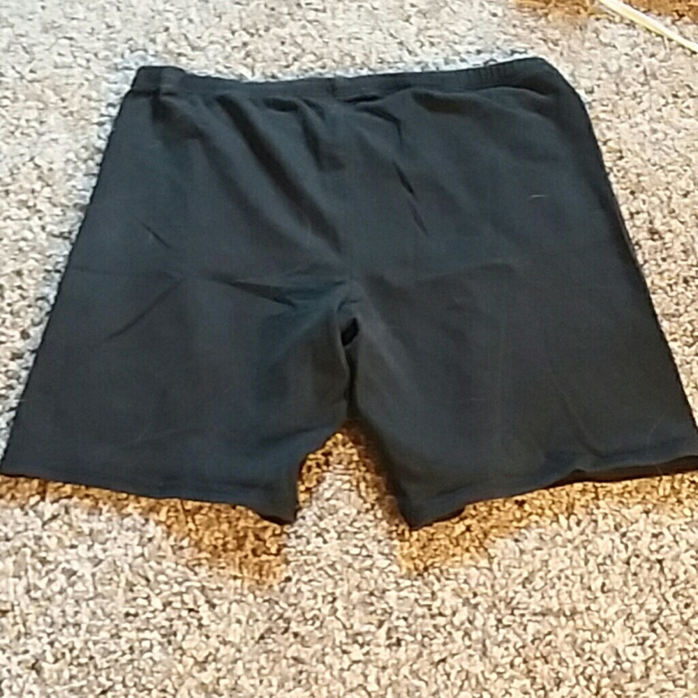 Shorts - Picture 2 of 2